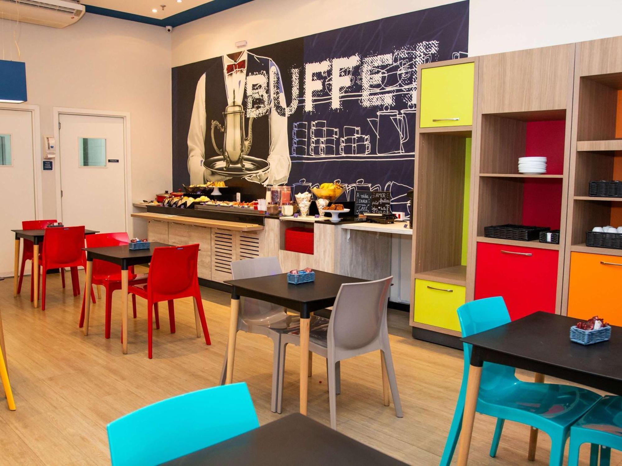 Ibis Budget Итаперуна Екстериор снимка