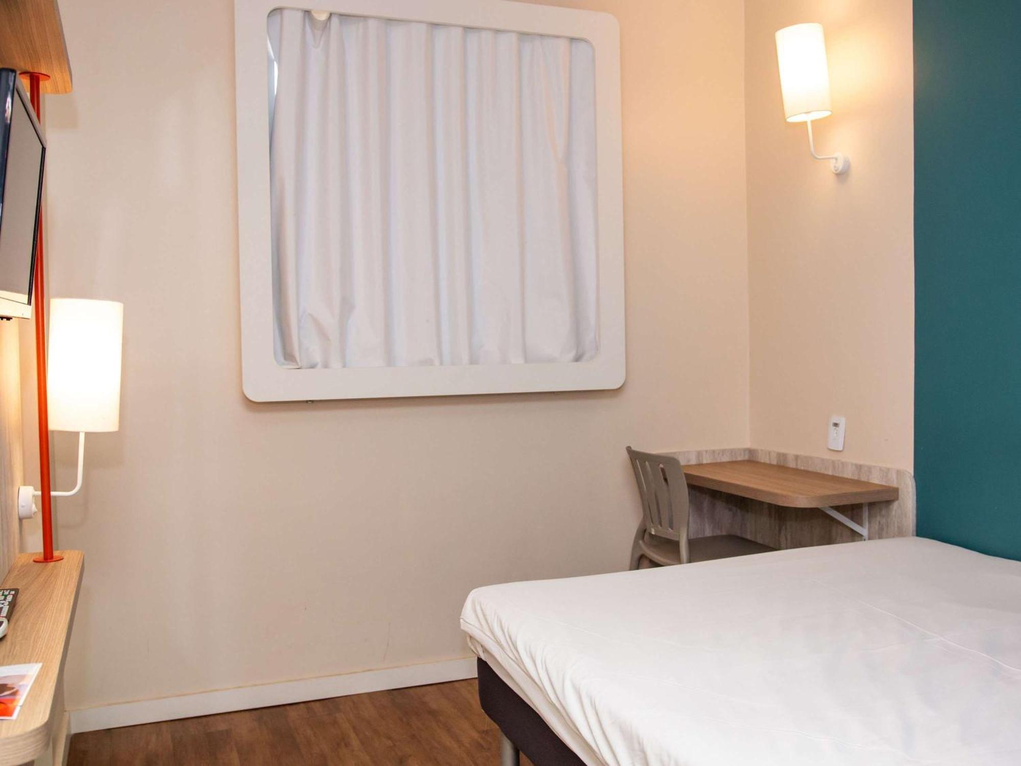 Ibis Budget Итаперуна Екстериор снимка
