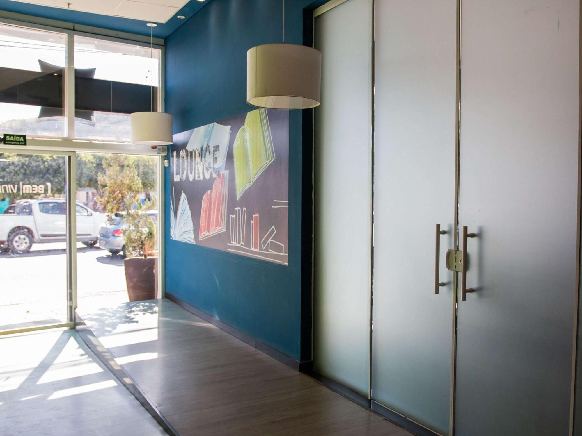 Ibis Budget Итаперуна Екстериор снимка